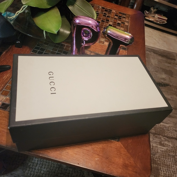 Gucci leather snickers size 5 with the box - Picture 11 of 13